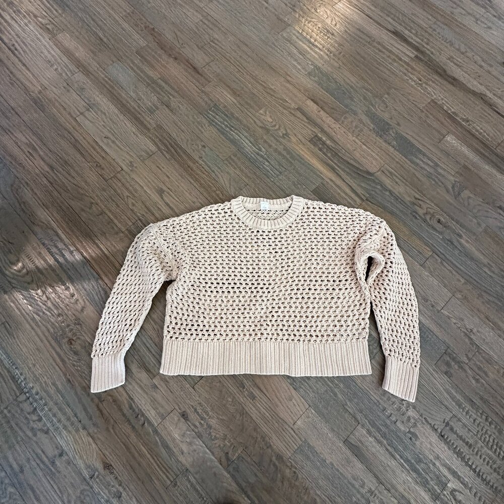Old Navy crew neck sweater Large